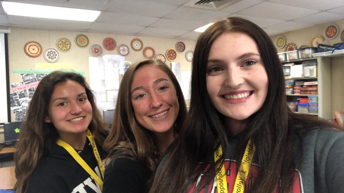 Sierra_TWolves's tweet photo. Thank you Peer Resource for presenting to freshmen clases yesterday on our #YellowRibbonProgram to provide suicide awareness and prevention. Mrs. Sanders and the Peer Resource students are an integral part of our campus climate and culture! #SierraProud #Family https://t.co/JV5OAQiNm6