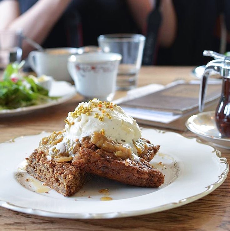 Sleeping beauty pancakes from <a href="/nourishvictoria/">Nourish Kitchen&Cafe</a>. Always a dream come true! Visit them this weekend for brunch > bit.ly/2Duyczz

#EatLocal #ExploreVictoria
Image: <a href="/chantalireland/">Chantal Ireland</a>
