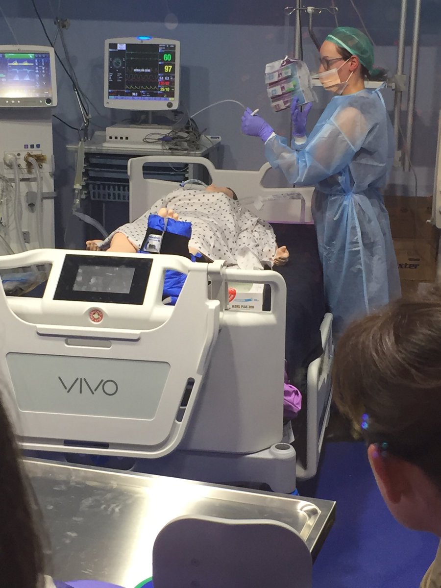 Silvia64M's tweet photo. Broncoaspirazione
#Exposanita Area Demo Terapia Intensiva Pad. 20 #Nursing Anne @Exposanita @PecoraNera1 #Nursing https://t.co/irnmK3aMJS