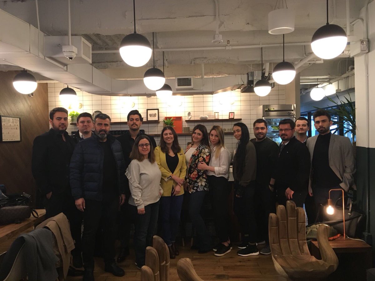 bau_hlo's tweet photo. @bau_hlo ve @bahcesehirsbe tarafından düzenlenen New York-Boston programının beşinci günü ilk toplantısında American Turkish Society direktörü Janset Batıbay ile  birlikte oldukça verimli bir toplantı gerçekleştirdik https://t.co/ruY3sU2S9s