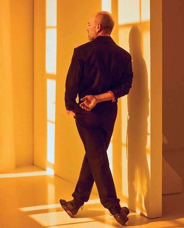 JackStudios's tweet photo. @michaelstipe Cover Story shot at Jack Studios by photographer @danielrieraofficial for @icon_panorama
Fashion Director | @dstjohnjames
Groomer | @lisaraquel @seemanagement
Shirt: @gucci
Pantsuit and belt: @zegnaofficial
#SHOTATJACK #jackstudios #nyc #michaelstipe #rem https://t.co/f7bWttYyFq