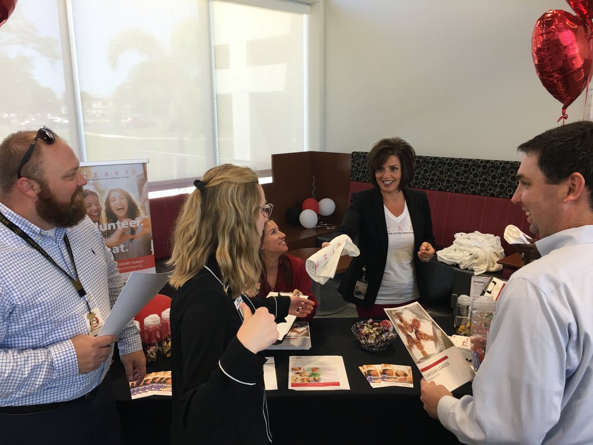 L3HarrisTech's tweet photo. #HarrisCorp is celebrating volunteering during #NationalVolunteerMonth! Our HEART program ambassadors rallied employees across the company. #HarrisHEART https://t.co/WfEwnALSRP https://t.co/aXzC5G4qqd