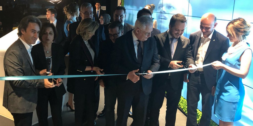 nchrisso's tweet image. Delighted to welcome another Innovation Centre to our family last night. What an amazing launch, with an incredible team #CiscoInnovates #TurkeyInnovation #CiscoEMEAR
