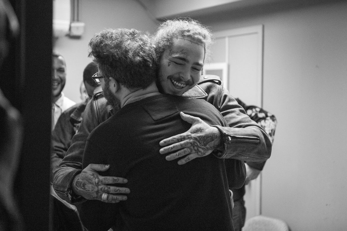 WeAreHFC's tweet photo. “Hug me brotha!” @Sethrogen and @PostMalone, probably. #HFC2018 https://t.co/TAYauZ4A9s