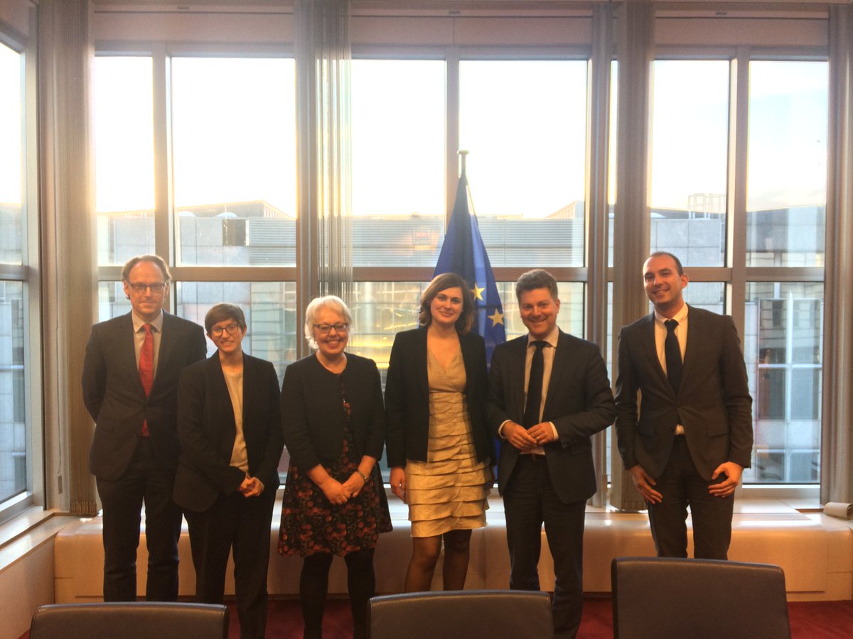 yasengyurov's tweet photo. Happy day! Coreper endorsed the agreement @EU2018BG reached with @Europarl_EN negotiators on the #ProportionalityTest directive. The directive will improve transparency in the way certain professions are regulated in the member states. https://t.co/u82lXu6psX #EU2018BG https://t.co/kLZt91JRbF