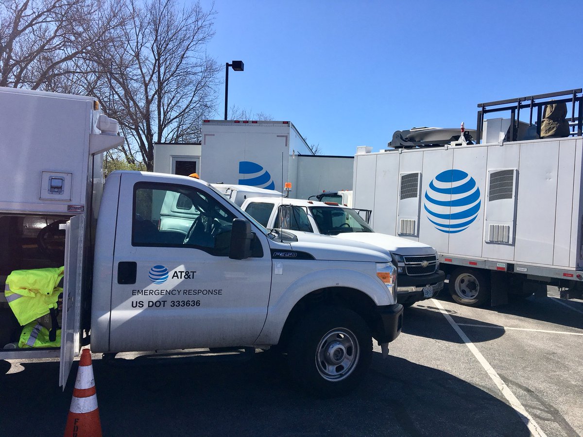 soards's tweet photo. AT&amp;T &amp; @FirstNet vehicles arriving to support #IoTCivicHack today. Beautiful weather. Come early for drones, K9 teams, search &amp; rescue and StatFlight helicopter demonstrations!  @LaunchFishers TODAY! #ATTHack https://t.co/TxRsUWJgGS
