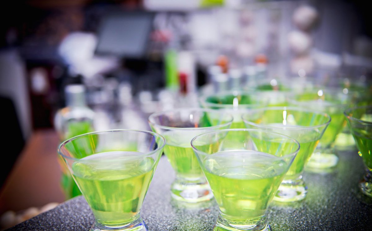 “One Appletini..easy on the tini”