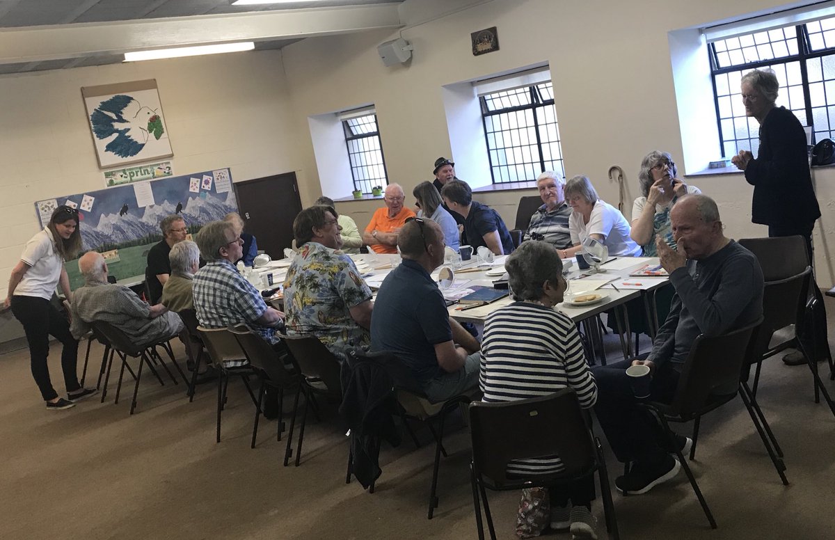 SayAphasia's tweet photo. Art Class today. Great atmosphere. Everybody had a mirror for self portrait. Great fun. 30 people again drop-in group! #sayaphasia #artclass #brightonartclass #selfportrait https://t.co/uI1IGVIzUG