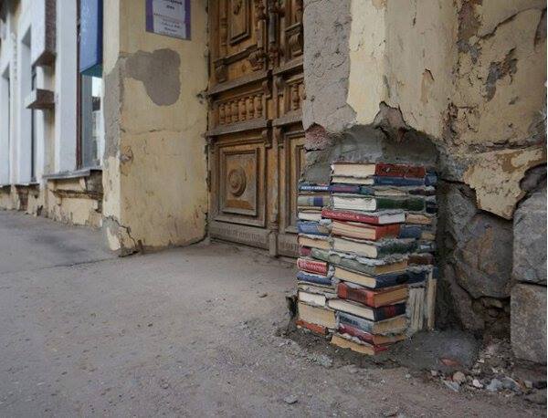 Al nostre institut els llibres de text són un pilar fonamental.