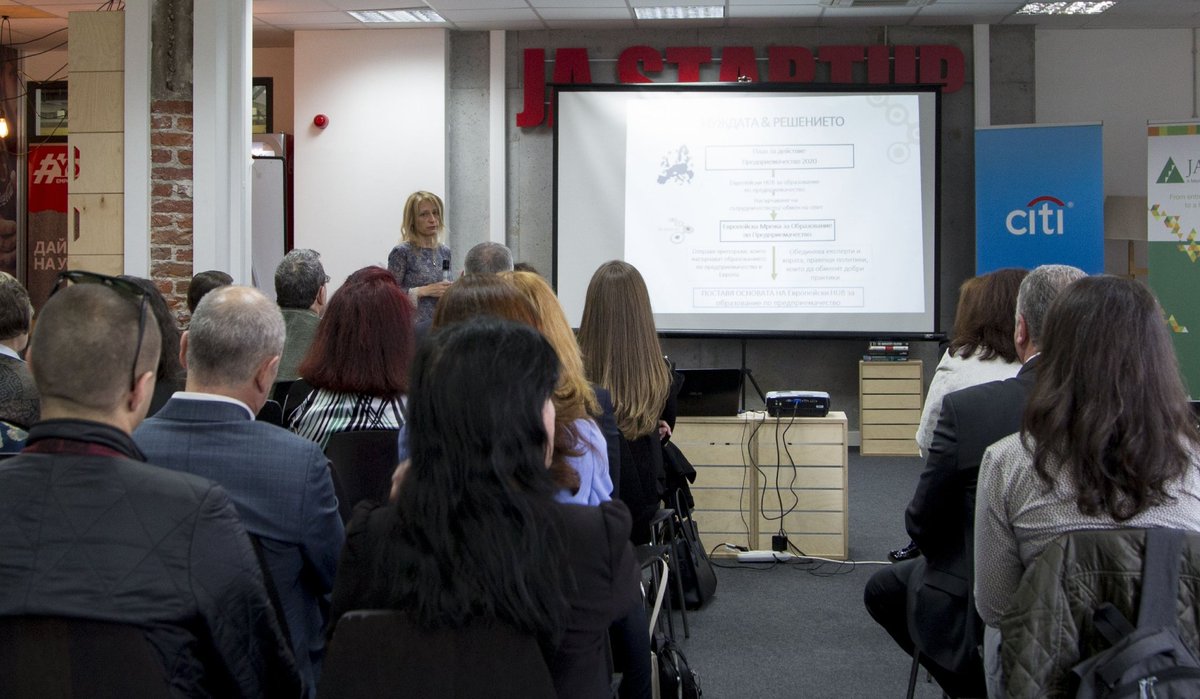 galyatomov's tweet photo. 6 ministries&amp; 20 municipalities in Bulgaria voiced readiness to be part of the discussion of the new entrepreneurial education model - JA Bulgaria CEO at the 1st expert meeting of the #EEHUB launched by @Citi FDN &amp; JA, #Pathways2Progress https://t.co/SnSDdKImbU