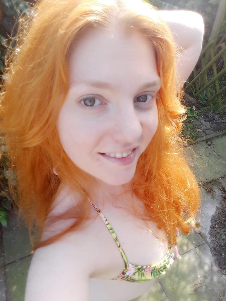 RealLittleNicky's tweet photo. Sonnige Grüße 🌞🌞🍹Mehr heißes von mir gibts hier >> https://t.co/LTVD7RVMU7 #big7com #littlenicky #mydirtyhobby https://t.co/0v2Cyz5rkc