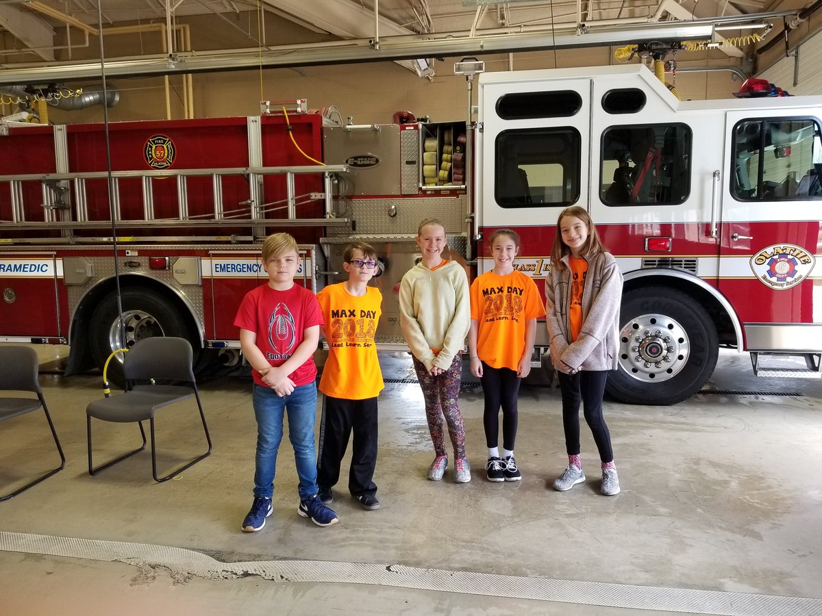 LPBUCE's tweet photo. Millbrooke 5th Graders
Last May Day
#MBMaxDay2018 https://t.co/SrZwncRIeK