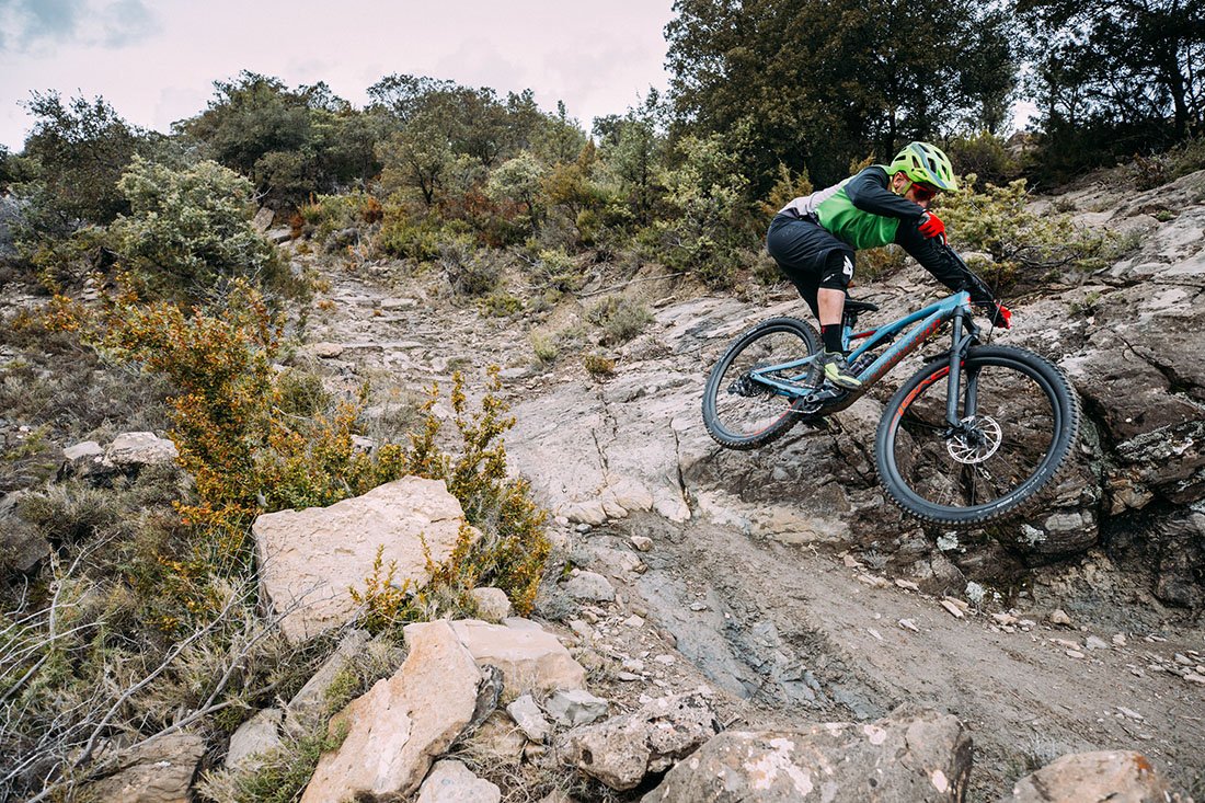 mtbpromag's tweet photo. ¡Lo prometido es deuda! 😀 Test completo de la @Specialized_ESP Stumpjumper Expert 29 > https://t.co/dsjPBk2Vg8 https://t.co/e9hjzJl9QM