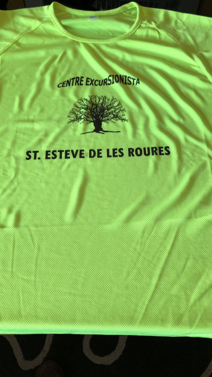 CE_StEsteve's tweet photo. Ja tenim disponibles les samarretes oficials del @ce_stesteve !!! Sort demà a la #Bastarda del #Camparets!!! @st_esteveroures @unisedr @cdr_stroures @SERouresTV @GU_SERoures @MestreSERoures @Brossa_SERoures @ECI_STEsteveR @PoliciaRoures @CivilRoures @Hosp_LesRoures @MnSantEsteveR https://t.co/Kutopksc9D