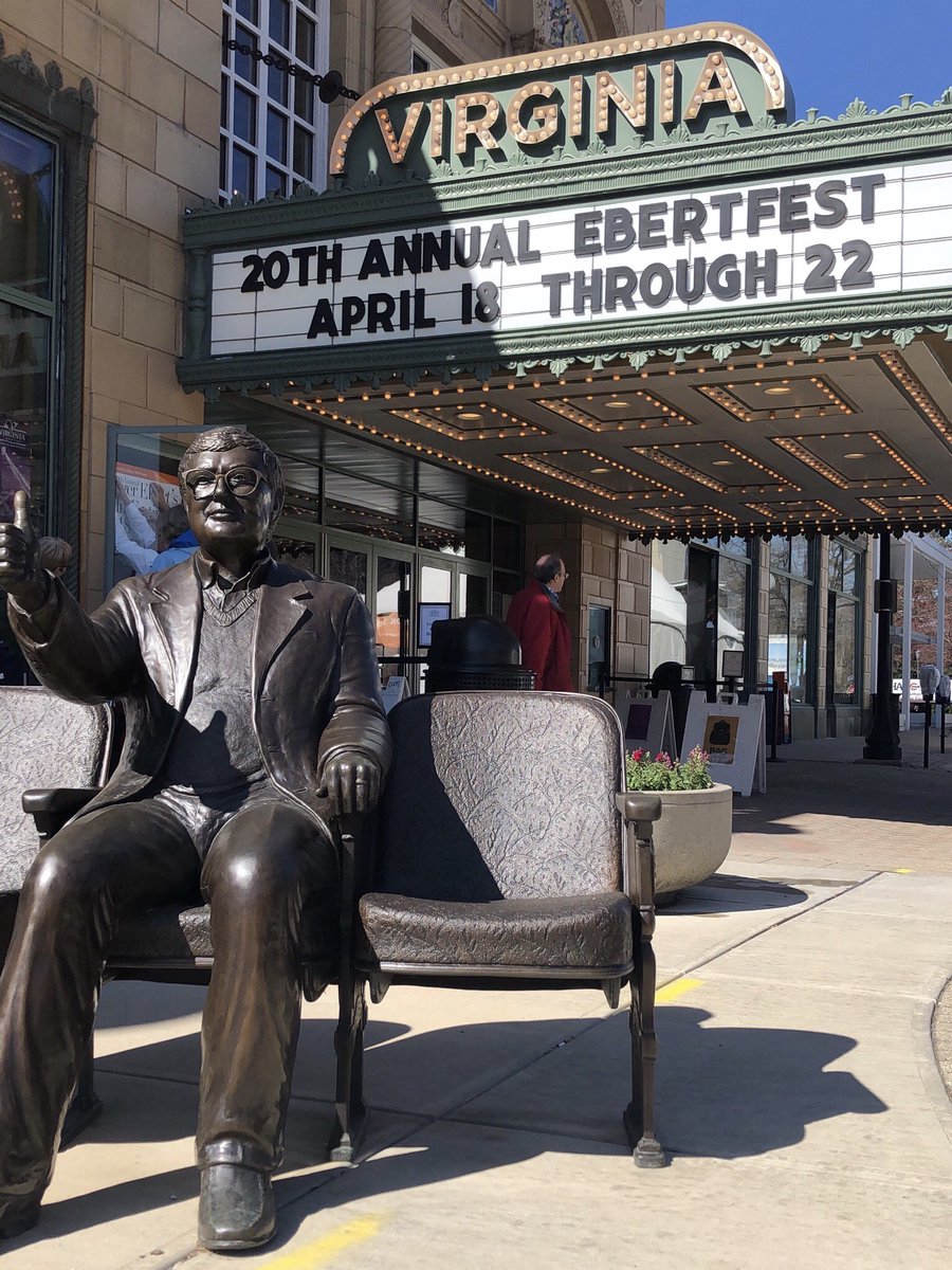 ebertfest's tweet photo. Take a picture with @ebertchicago and our Golden Thumb Award at our Street Party at 6 pm! #Ebertfest2018 https://t.co/droIQoT5KK