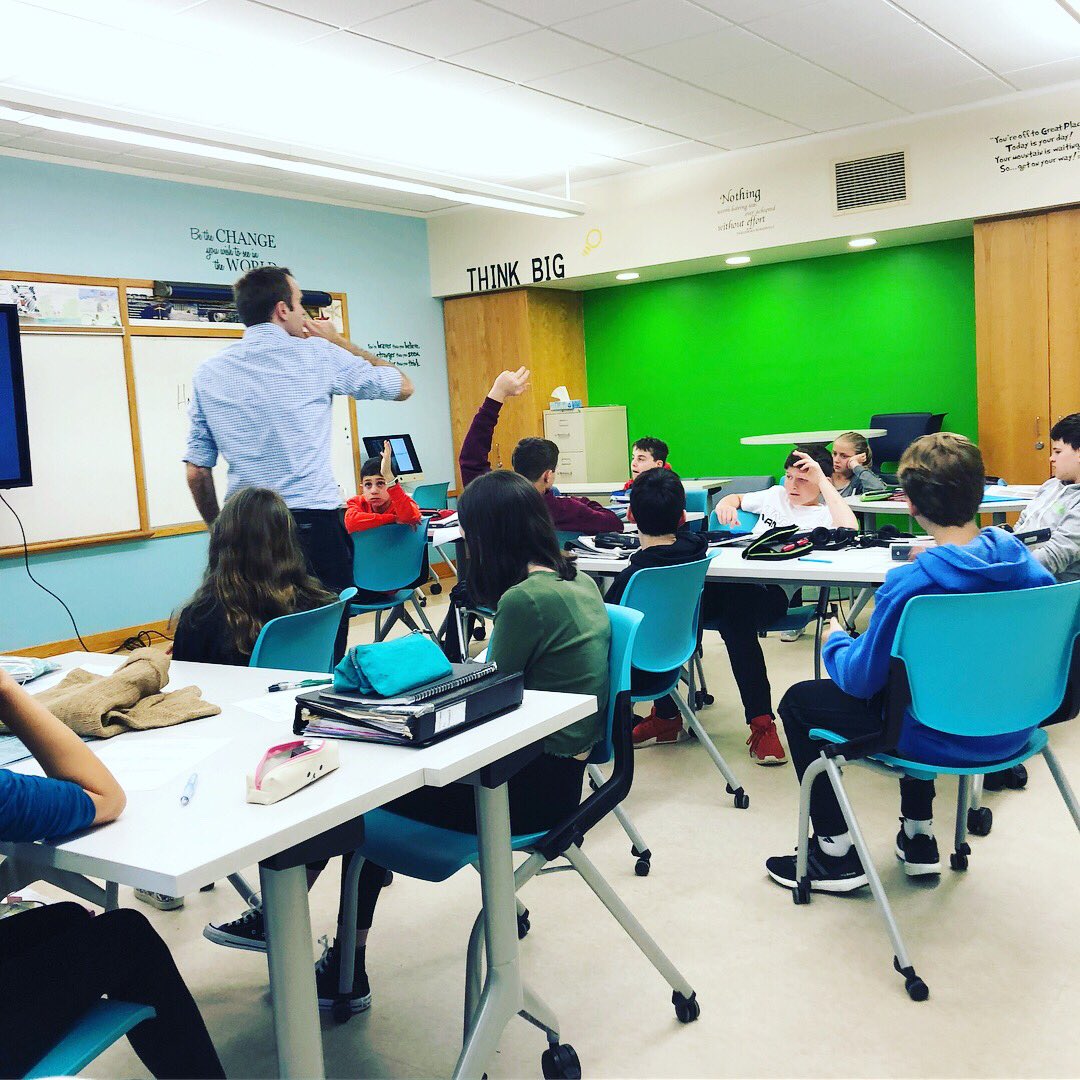 fountain7sms's tweet photo. A visit from Michael from the New York Historical Society as we explore Westward Expansion! #fountain7pride #scarsdalepride #scarsdalemspride https://t.co/d2clkoS2DX