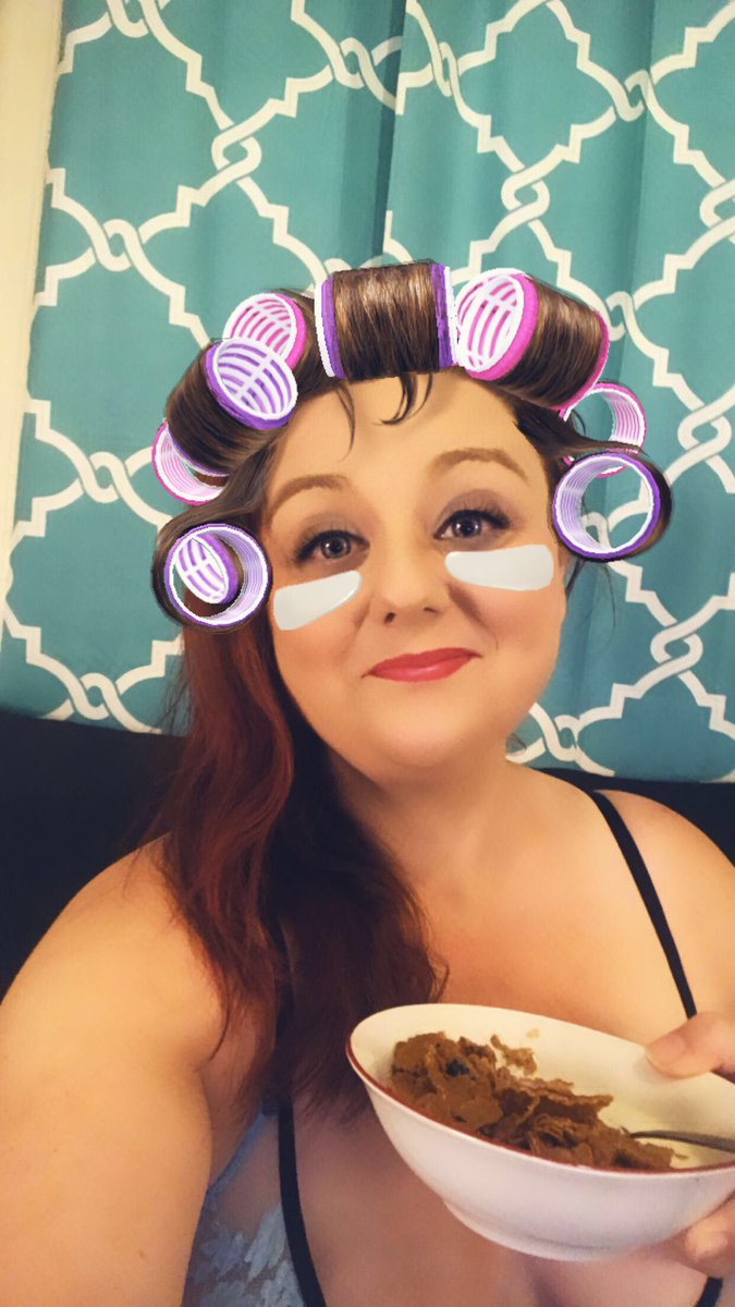 TheBubblyBecky's tweet photo. Who has two thumbs and loves #OfflineTips? THIS CHICK! Send me some offline #love at https://t.co/372NgpkV27
#camgirl #spoil #princess https://t.co/OylkDM00EY
