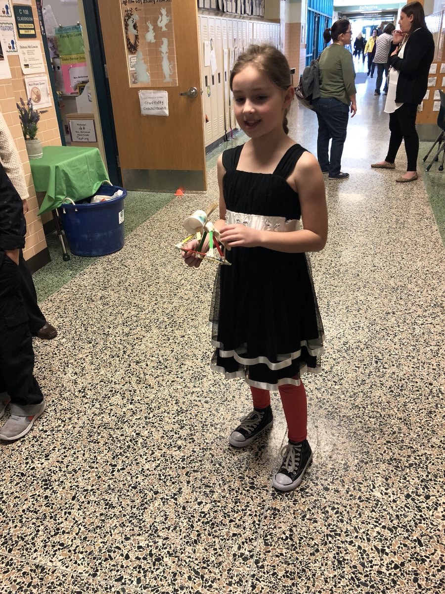 OverlookGrade3's tweet photo. We loved getting help from our grandparents to build our catapults today! #LaunchingMarshmallows @OverlookES https://t.co/HGYamlETlM