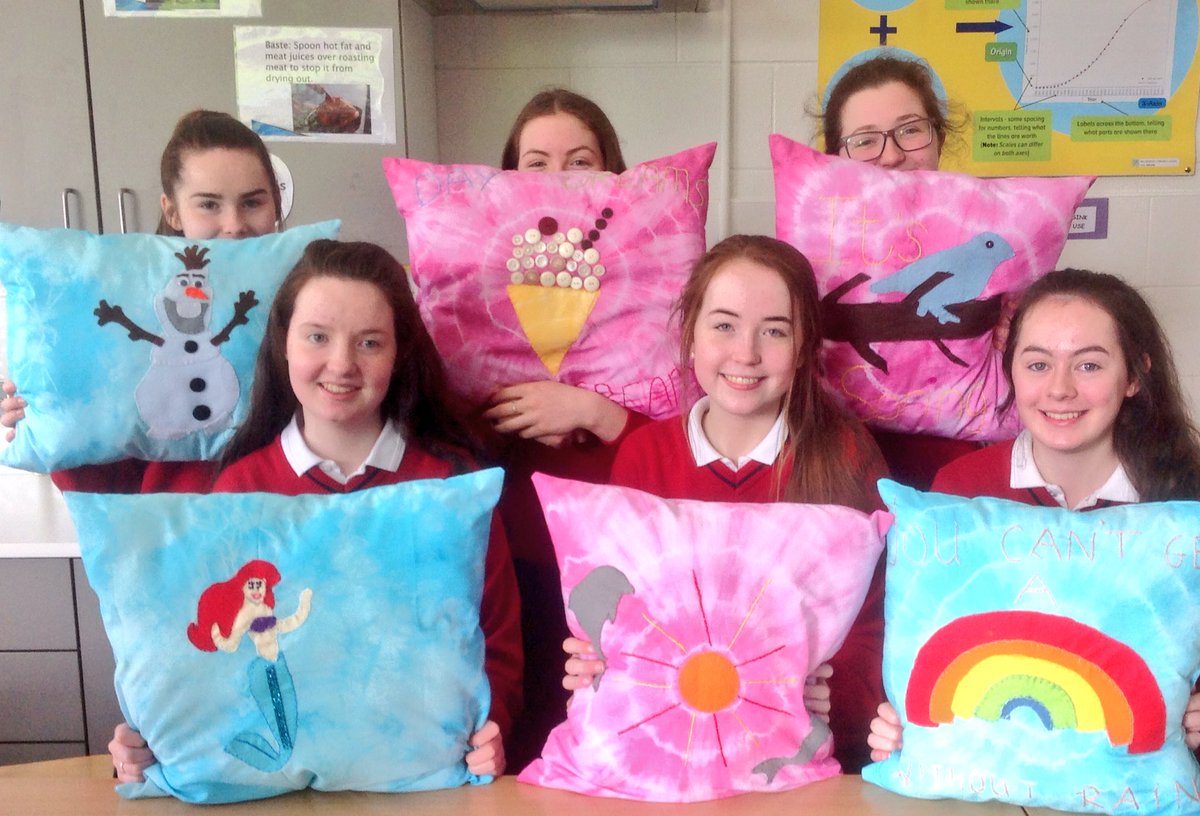 JennyCooneyHEc's tweet photo. And that's a wrap..... 3rd year craft projects ready to bring home #homeeconomics #designandcraft @ATHE_HomeEc https://t.co/awMvqtNcWL