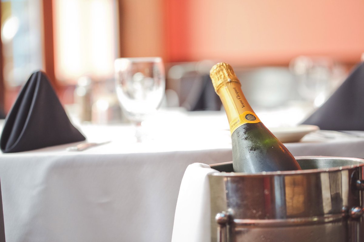 TonyMandolas tweet media