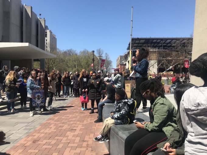 View image on Twitter