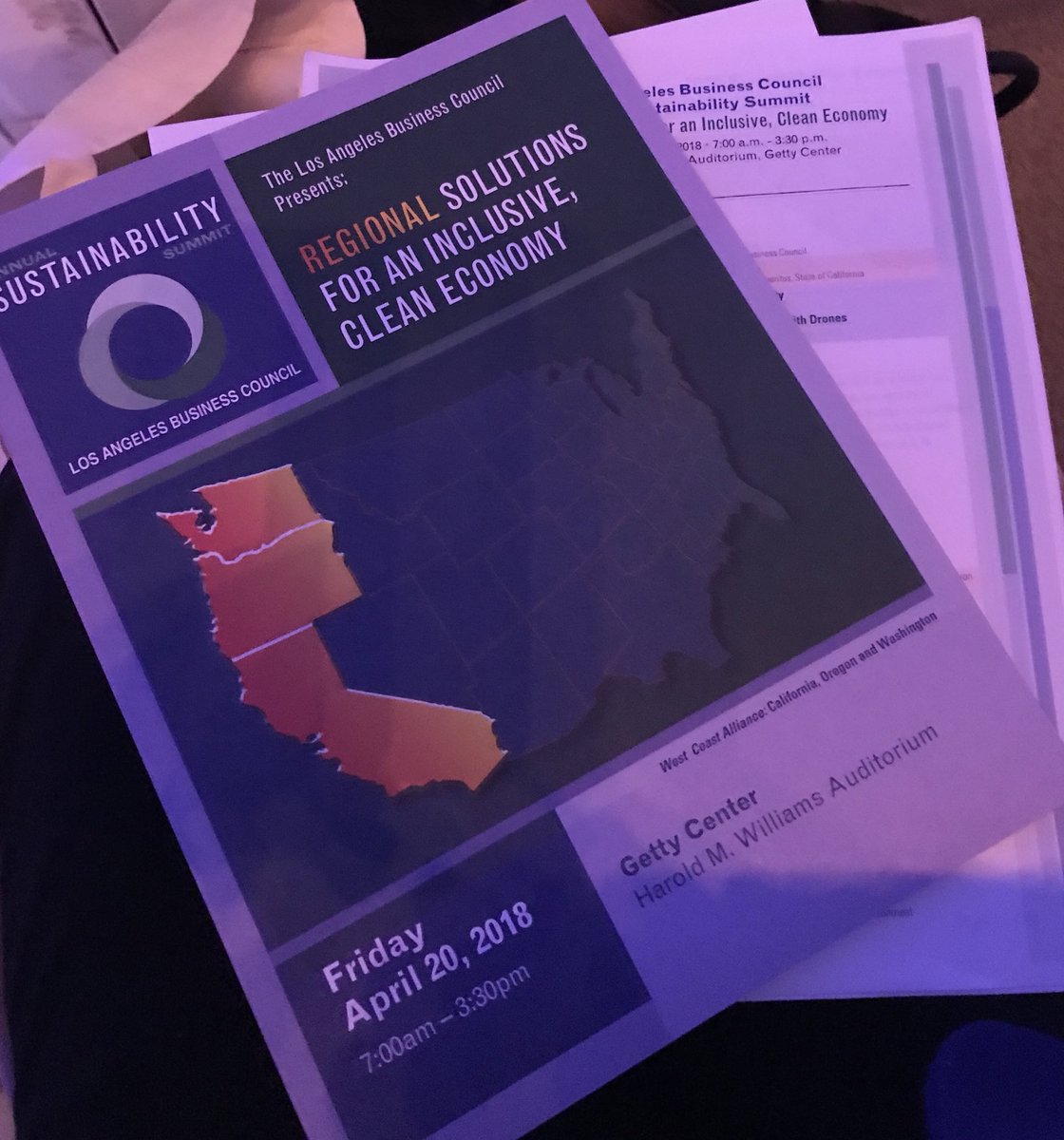 SCE_CarolynS's tweet photo. Workforce development 500k clean energy jobs in CA and the Epic Center of innovation. - Hon. Kevin de Leon The Figueroa family in SCEs service territory in East LA received rooftop solar, EV chgr GRID. Model for creating jobs and clean air. #LABCSummit18 #Pathway2030
#GrowSolar https://t.co/C6fkFYltvb