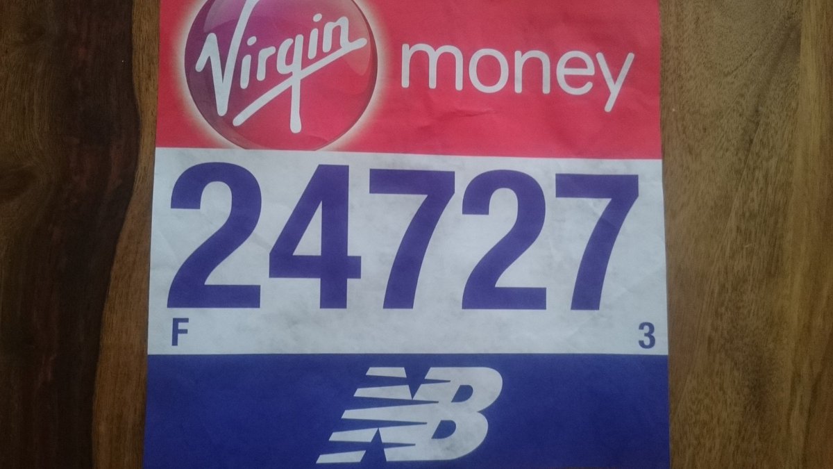 helenfarrah's tweet photo. #LondonMarathon on Sunday for @ProjectLinusUK amazing organisation who supply quilts to sick babies and children in hospital inc @StGeorgesTrust!  If you can donate please do so via https://t.co/ElPhVrckWK  thank you!! https://t.co/FnO1xUL9ns