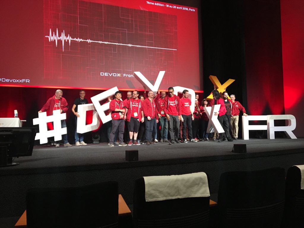 GroupeSII's tweet photo. Fin du #DevoxxFr 2018 C’était vraiment une très belle édition ! Merci à toute l’équipe d’orga, aux bénévoles, aux speakers pour leurs conférences de qualité, et aux sponsors pour la bonne ambiance sur les stands. RDV l’année prochaine! #TechnicalVibesAreContagious https://t.co/eN6YCwcS2s