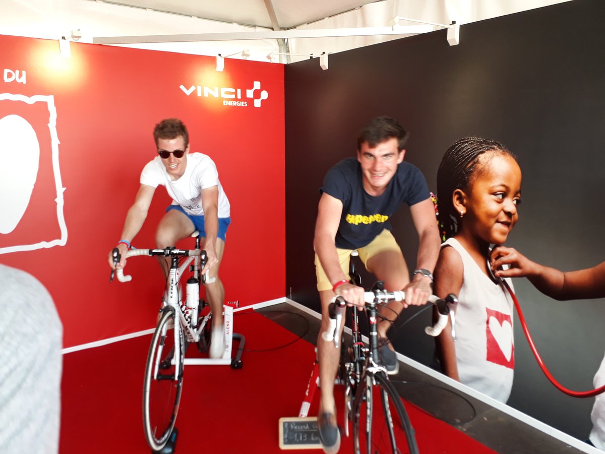 teamvoile_ecn's tweet photo. Le team à l'entraînement! Augustin a "explosé le record" lors de notre passage au stand @initiativecoeur sur le village de la @ccedhec! 💪

@SopraSteria_RH 
@TeamJolokia 
#SailTheFuture https://t.co/6HtCVEdFnn