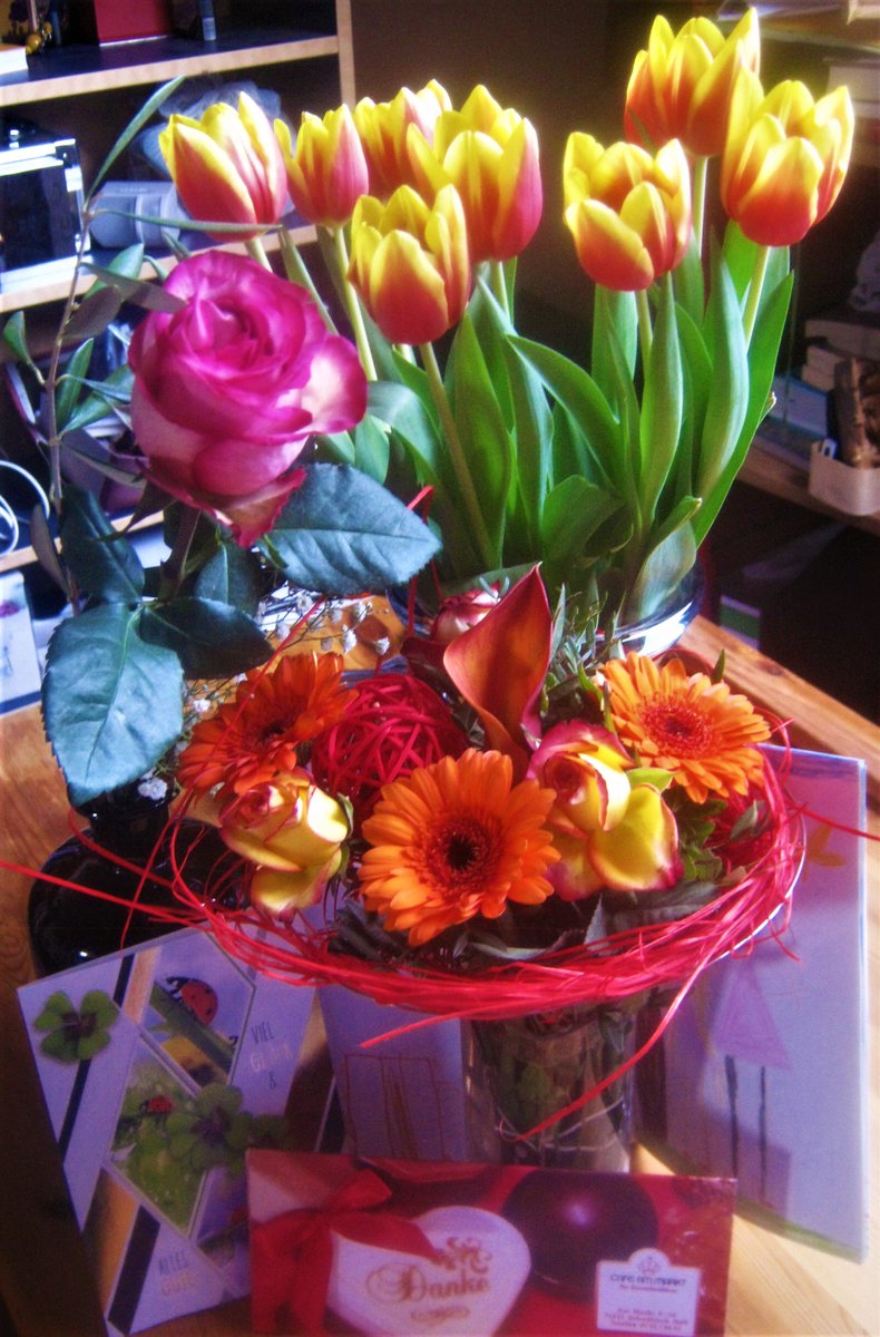ancientphone82's tweet photo. International farewell gifts from children, parents and colleagues ๐ฑ๐น๐ญ๐บ๐ฎ๐ณ๐จ๐ณ๐ฉ๐ช๐น๐ท๐ธ๐ฐ๐ฎ๐น๐ข๐ #touched #thankful #kindergarten #farewellgifts #goodbyeoldjob #hellonewjob ๐๐ฝ๐ https://t.co/80iuhpu05m