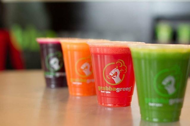 grabbagreenca38's tweet photo. Which one would you choose? Don't miss happy hour from 2-5! All juices, smoothies and acai bowls for only $5. https://t.co/oH8DiZz66o https://t.co/zNtgykNPBd