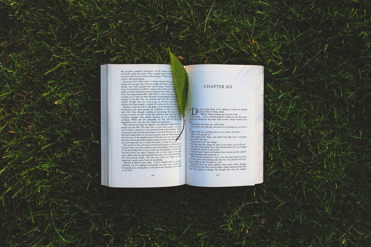 readupbookfest's tweet photo. Did you know Earth Day is this Sunday? 🌍🌎🌏What better way to celebrate the world we live in than by sitting in the great outdoors and getting lost in the world within your book!🌿 https://t.co/EEqayaht0w
