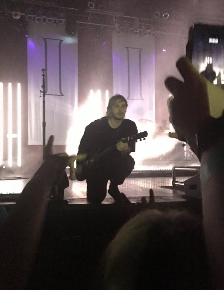 MCliffordPL's tweet image. Vibe Tour, Dallas // 19.04.2018
#5SOS3Dallas