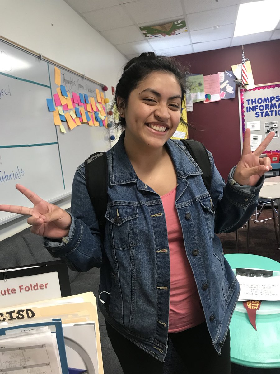 AVID_CHpride's tweet photo. Guess who just earned a $2000 local scholarship?! THIS GIRL! So so SO proud of her and her hard work! #Grit #Dedication #CollegeBound #AVIDchangesLives #CHoantherpride @gcisdAVID https://t.co/EYZ3X7t0Rl
