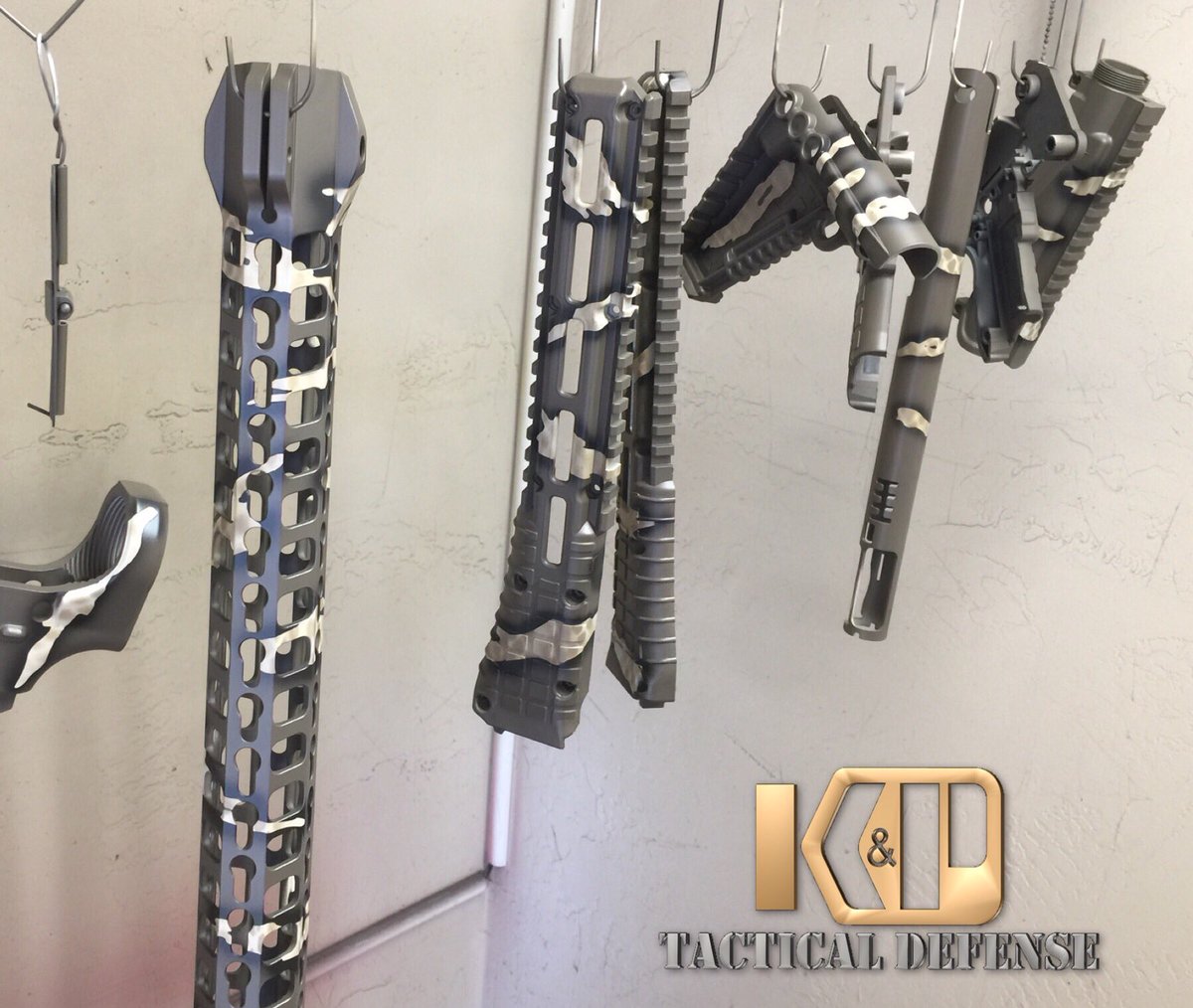 KPTactDefense's tweet photo. Getting some work in. Final pictures coming soon. Contact us to customize your guns too!! #KPCerakote #Cerakote #bakersfield #Cerakotemalitia #cerakotemafia #veteran #nra #firearms  #pewpew #2A #gun #firearm #tactical #WhyBeOrdinaryWhenYiuCwnBeCustom https://t.co/TeE1aGtmII