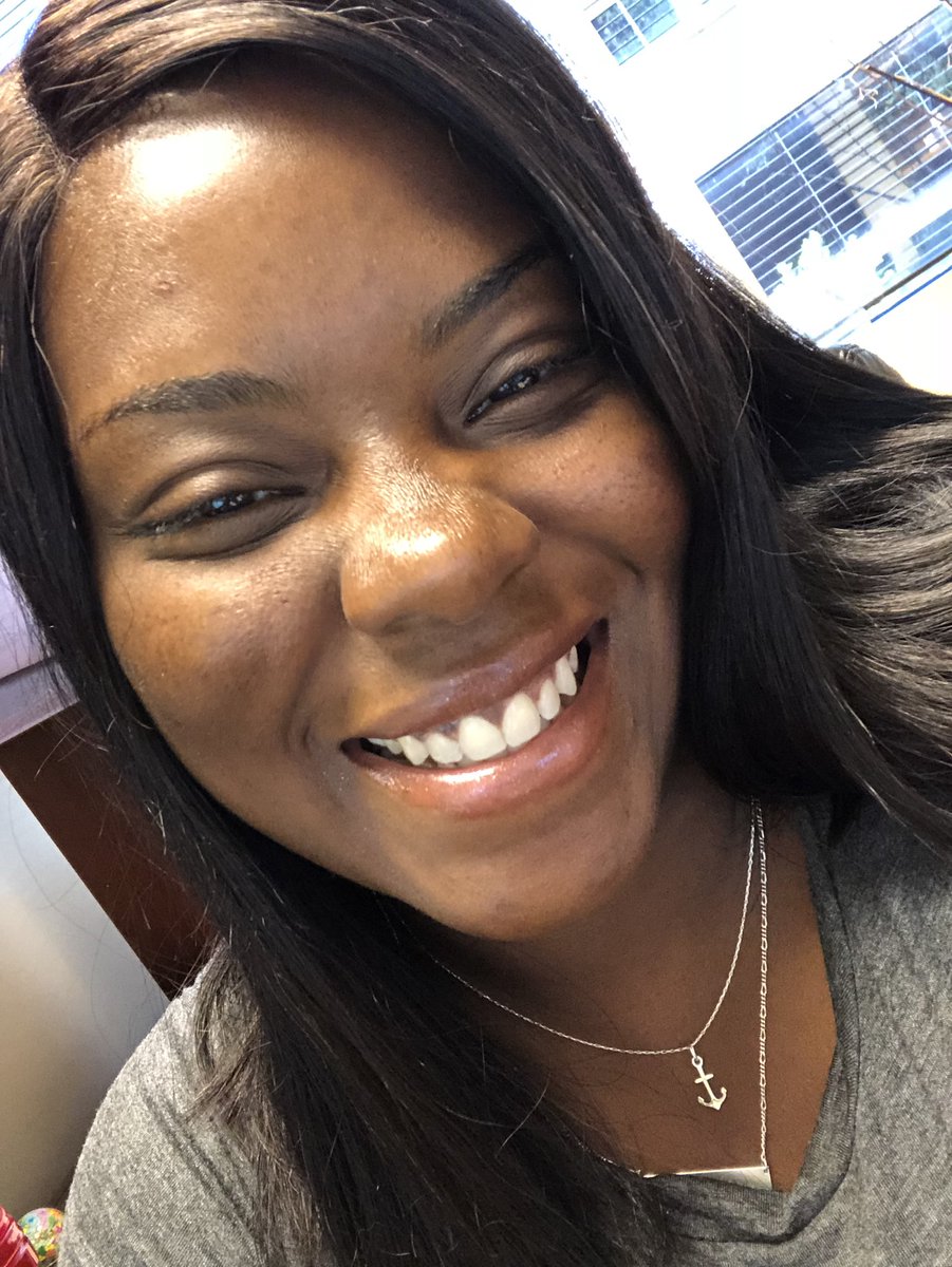 JahRenee's tweet photo. #FineWomenFriday fupa and all smiles..😆 just happy it’s Friday! ☀️ #corporateratchet #justfortwitter https://t.co/JV1VaXqoCw