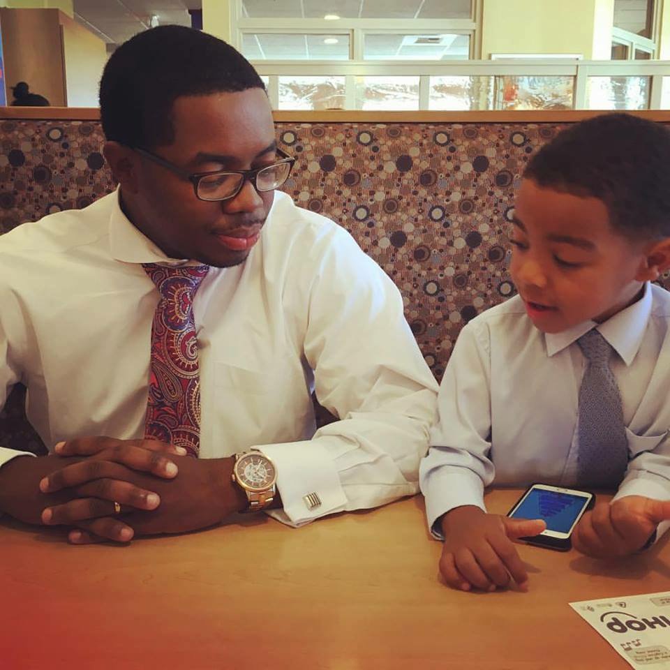 elitemediacom's tweet photo. National Look Alike Day #nationallookalikeday #fbf #likefatherlikeson #teachingyoung #coachyouth #gentleman #sharplooks https://t.co/v806LYKrKf