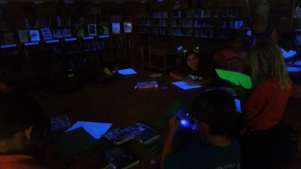 clbaron2016's tweet photo. UV light poetry... celebrating National Poetry Month! Thank you @FUTURES_Inc for supporting @margsarts future grant.#POETIGERS #portorangevcs https://t.co/BPGGM66n9H