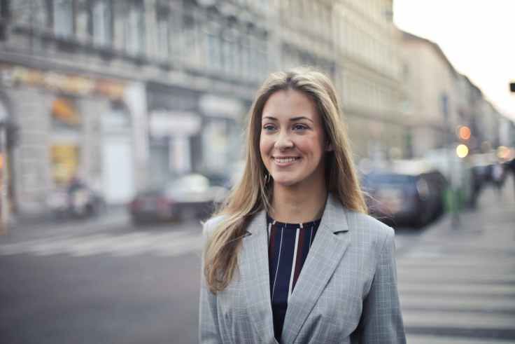 StylingMumLife's tweet photo. Are you going back to work soon? Whether you’ve been out for a few months or a few years, by finding your #workwear style you will feel more #confident to face the exciting new challenges ahead. Here are my tips to make a stylish #mumback https://t.co/vqUo6UrERt https://t.co/UGrbh7XH0i