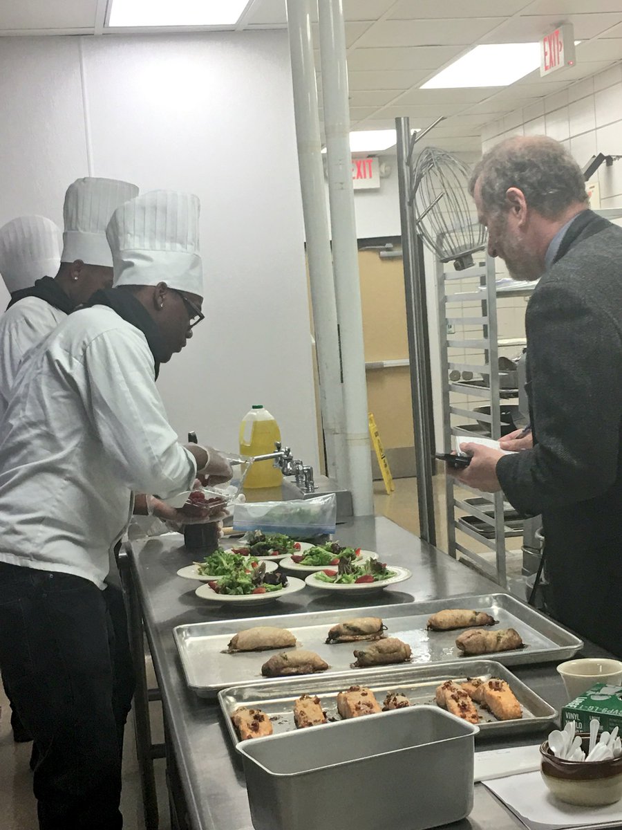 Laur_Ross's tweet photo. @DNemanFood with St. Louis’ future chefs from Beaumont High! @explorestlouis 2018 Culinary Cook-Off competition-happening now! https://t.co/1ig21Dgp9t