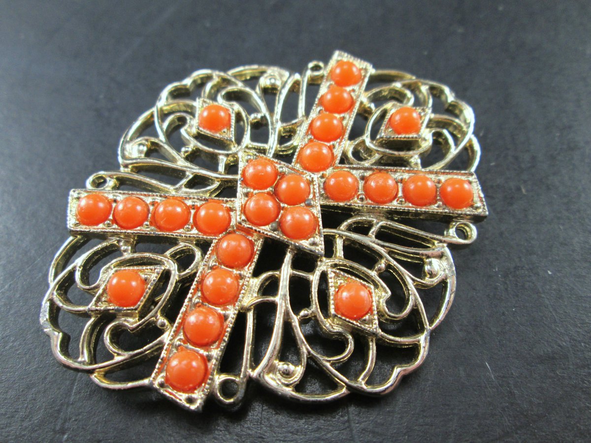 SecondhandNel's tweet image. Vintage Jewelry at SecondhandNel etsy.me/2zMug8J via @Etsy #jewelry #FridayFeeling