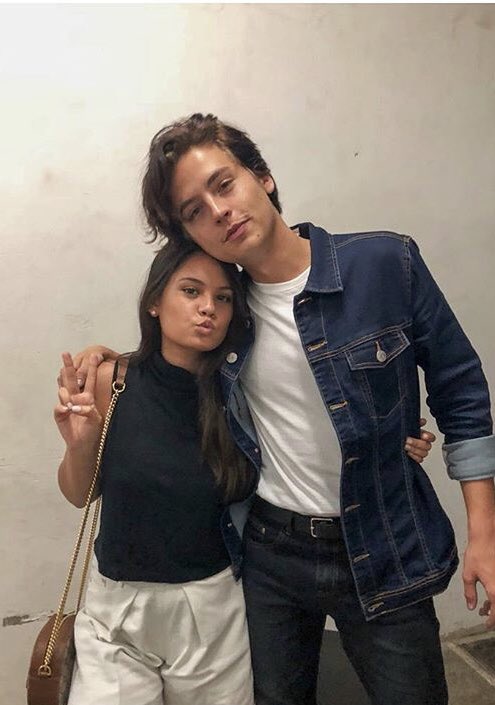 benchtm's tweet photo. The stars 🌟 starstruck. @colesprouse @mainedcm @_gabbigarcia @barrettoclaudia #ColeSprouseforBENCH https://t.co/Y4yHDH6bdw