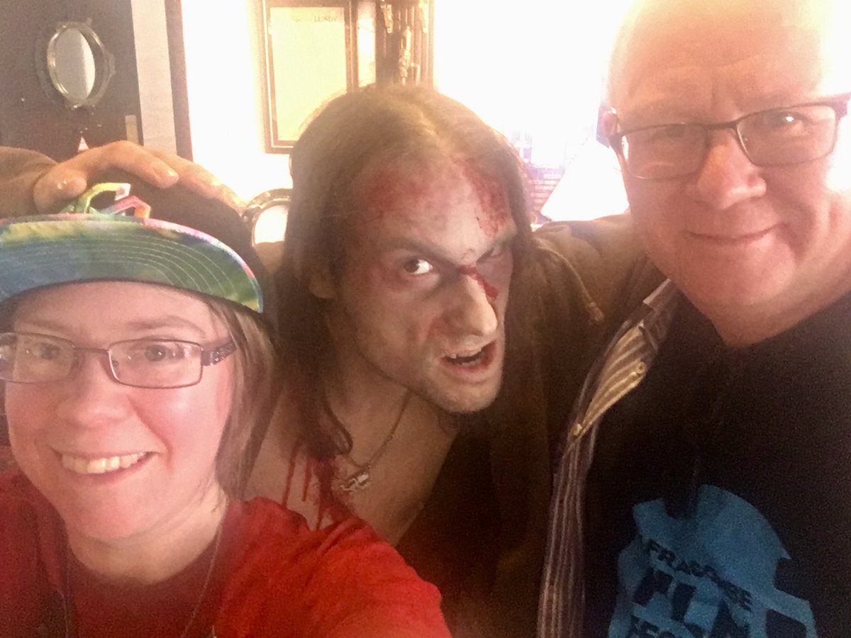 Meeting the <a href="/FilmIlfracombe/">Ilfracombe Film Fest</a> zombies <a href="/SilvolfStudios/">🔥☣ RⒶzzOi🖇️🖊️</a> @DUHDNews <a href="/ricothezombie/">Zombie Boy</a> @HelenExeter <a href="/Ilfracombe_UK/">Ilfracombe Devon</a> <a href="/CarltonIlfy/">Carlton Ilfracombe</a>