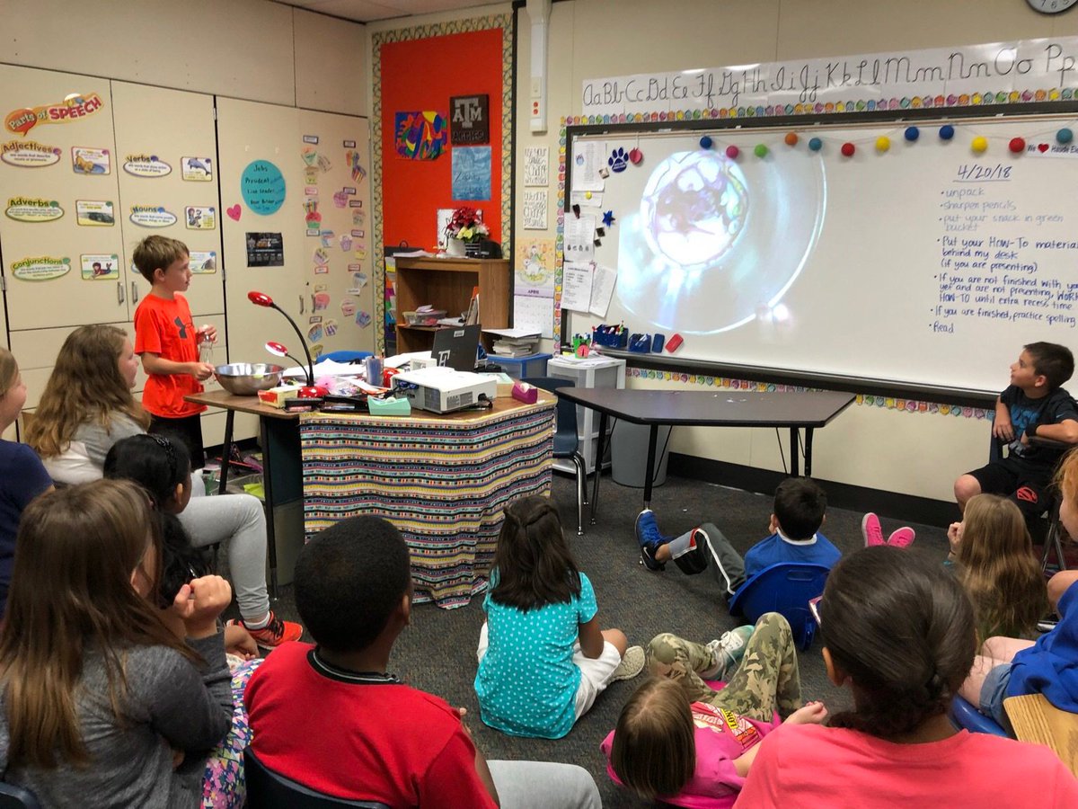 lroberts207's tweet photo. My son getting to show off his love for science, while demonstrating his skills in writing. #crosscurricularstudies @HaudeKISD https://t.co/5lYVx6eFbL