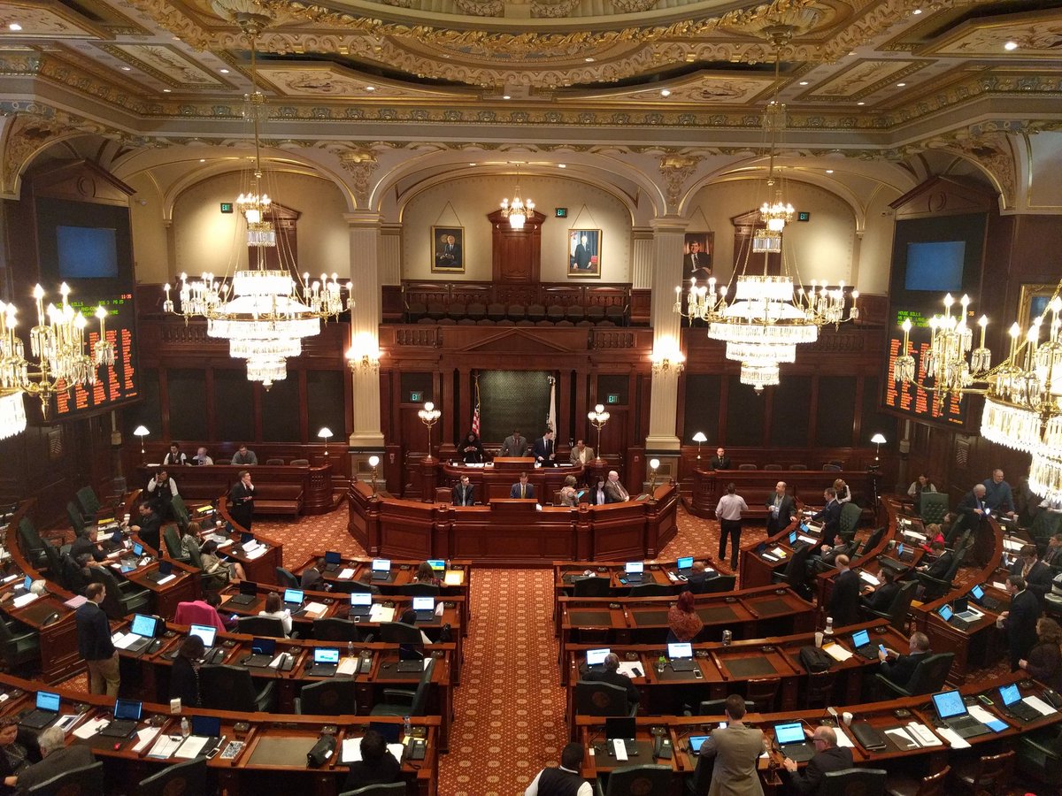 SJS_Teachers's tweet image. The IL House of Representatives - our government at work! #7thGrade #SpringfieldTrip
