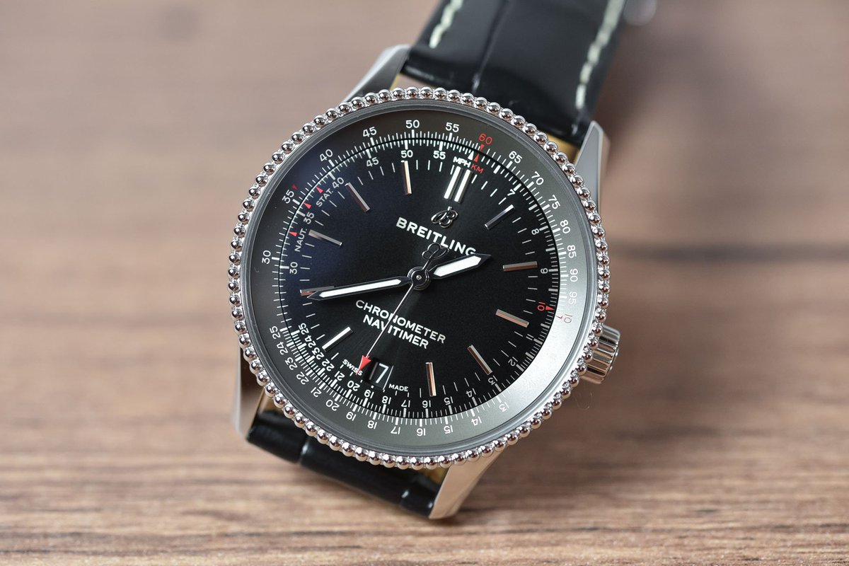 horolodge's tweet photo. #Breitling #Navitimer 1 #Automatic 38 3-hand (Specs &amp; Price) https://t.co/YQz15PTTz0 #3hand https://t.co/2JT0Oqp6b2