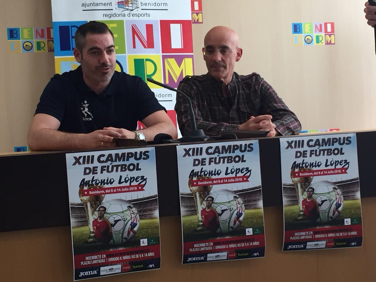 Presentando el XIII Campus de Fútbol Antonio López Guerrero por primera vez con 2 sedes 
Gracias al ayuntamiento de Benidorm por su colaboración
@Loco con nosotros apoyando al deporte de la ciudad