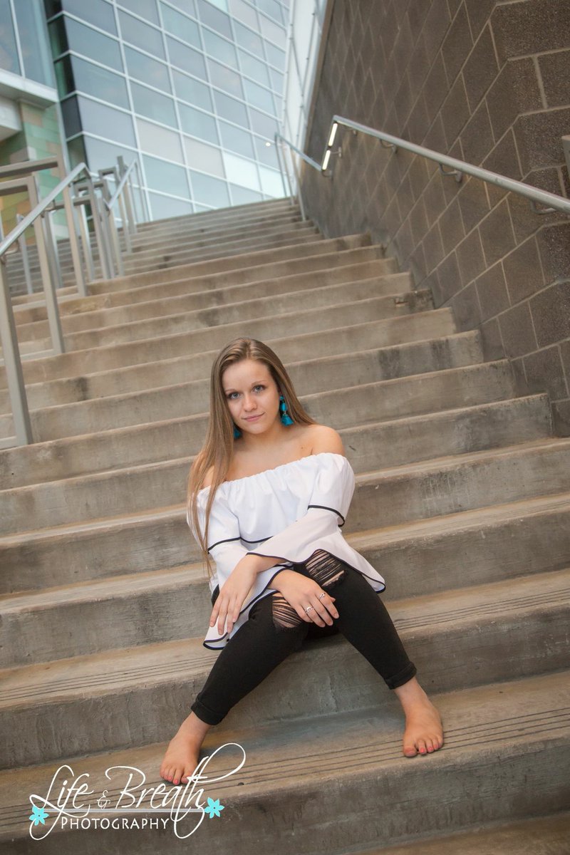 LifeandBreathTX's tweet photo. Torrey is a sweet &amp; sassy, volleyball playin’, big city girl who happens to live in a small town!  Sure had fun with her!!  @TorreyRose5 https://t.co/VPuGp53f3o