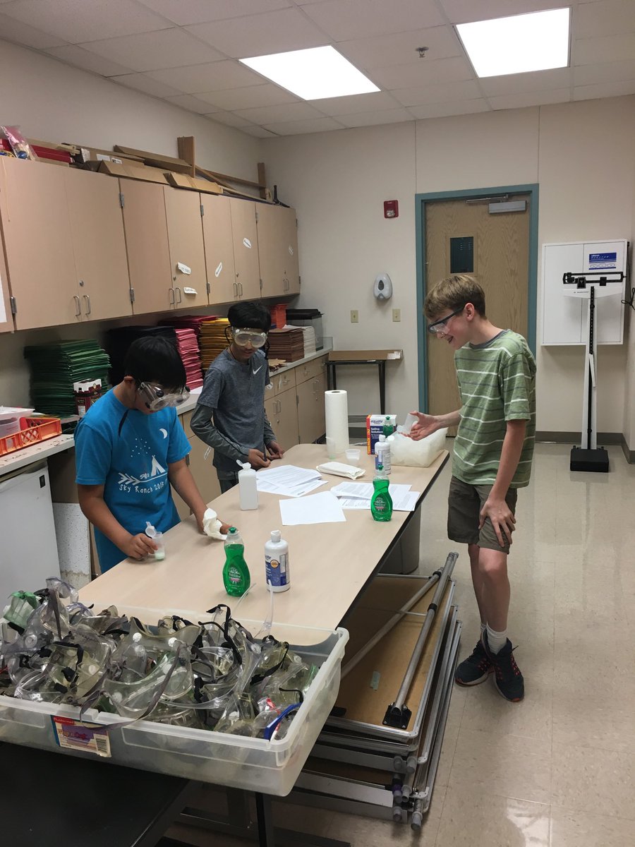 DNA extraction lab... couldn’t wait for next weeks National DNA Day.  @CainConnection <a href="/JoeyBelgard/">Joey Belgard</a>