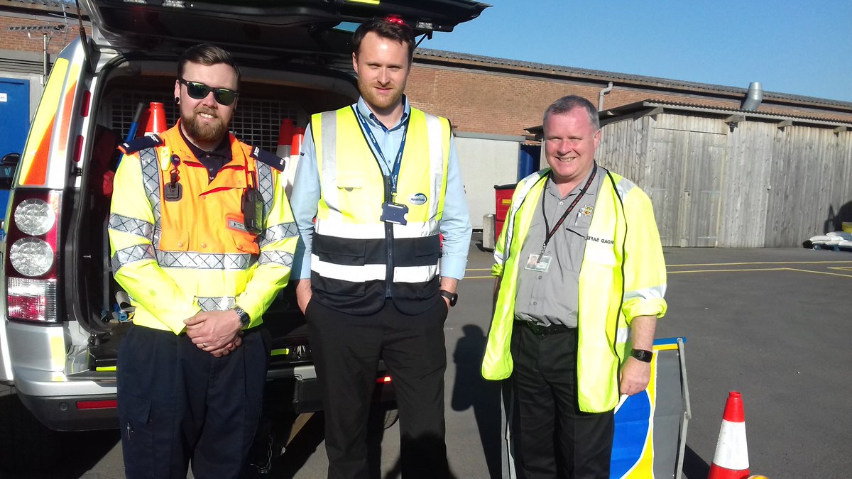 HumbersideFire's tweet image. Road Safety Team working with @HighwaysEngland and the drivers at Maritime Transport, Immingham.  Thanks for inviting us #SaferRoads #ImmersiveEducation
